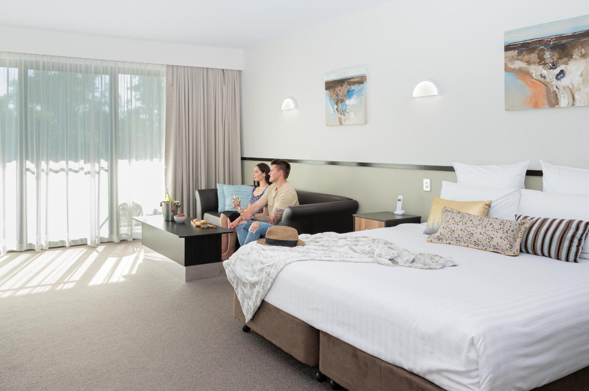 Macquarie 4 Star Motel Warners Bay Exterior photo