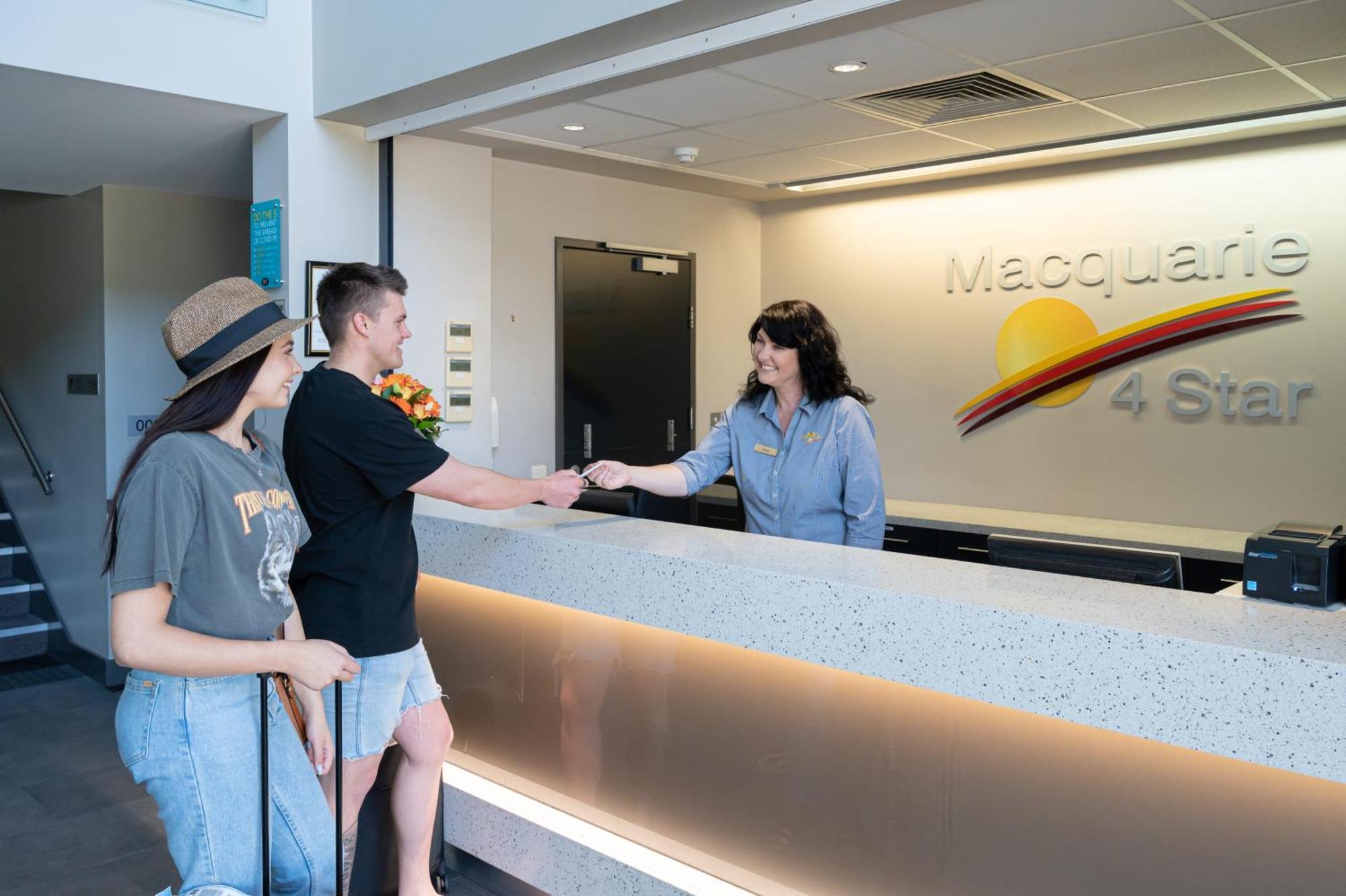 Macquarie 4 Star Motel Warners Bay Exterior photo